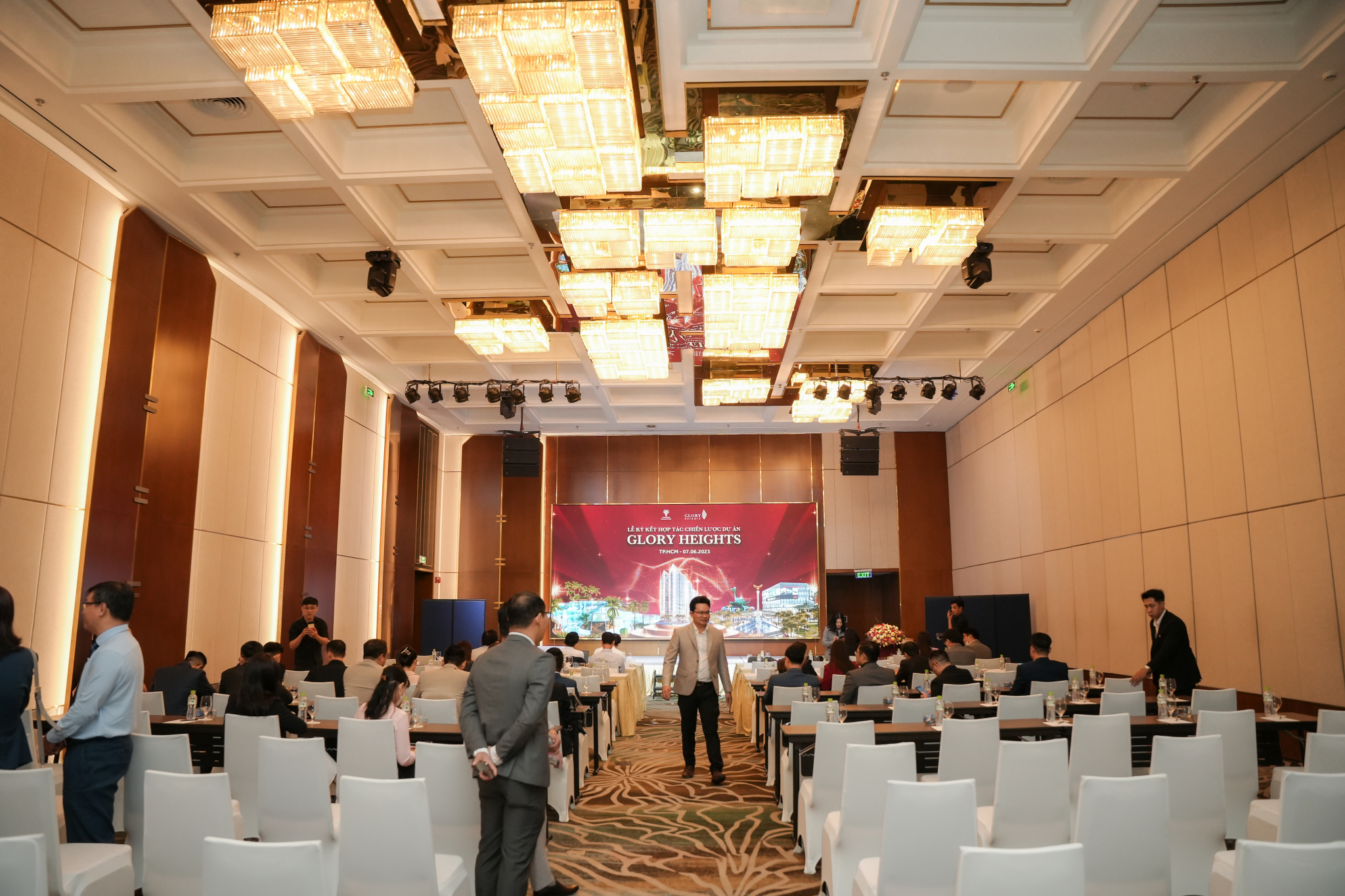 Ký kết hợp tác chiến lược dự án GLORY HEIGHTS