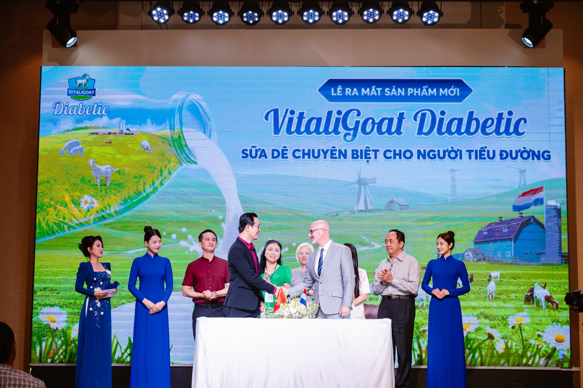 Lễ ra mắt sữa VITALIGOAT DIABETIC