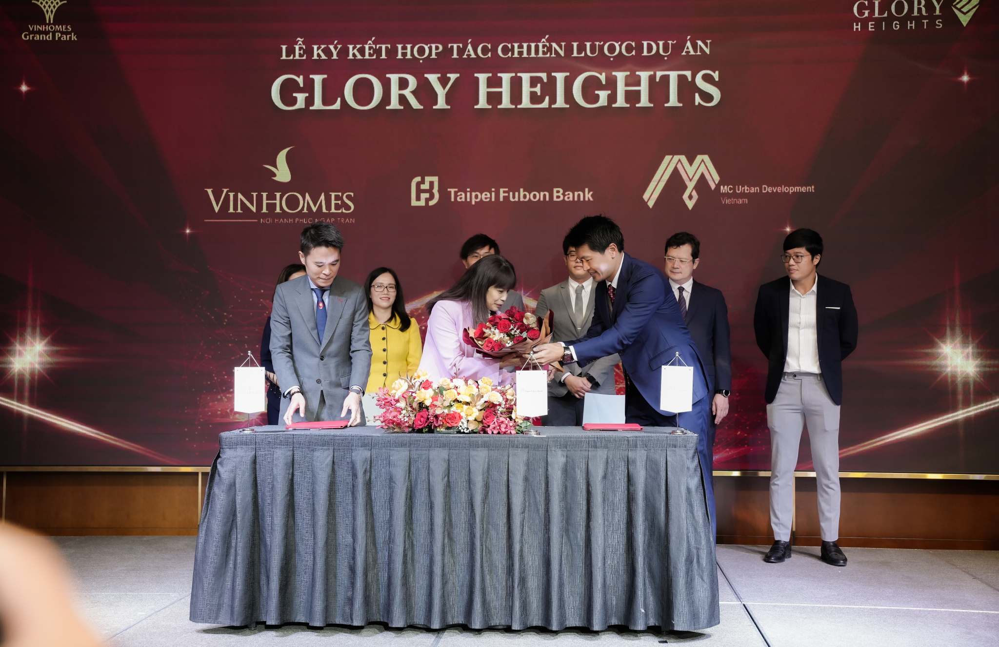 Ký kết hợp tác chiến lược dự án GLORY HEIGHTS